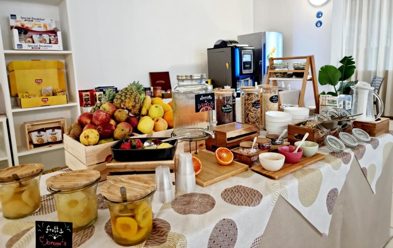 Hotel Elefantino Grey - Free Breakfast & Brunch Until 13-00 - Vicinissimi A Mirabilandia Милано Мартима Екстериор снимка